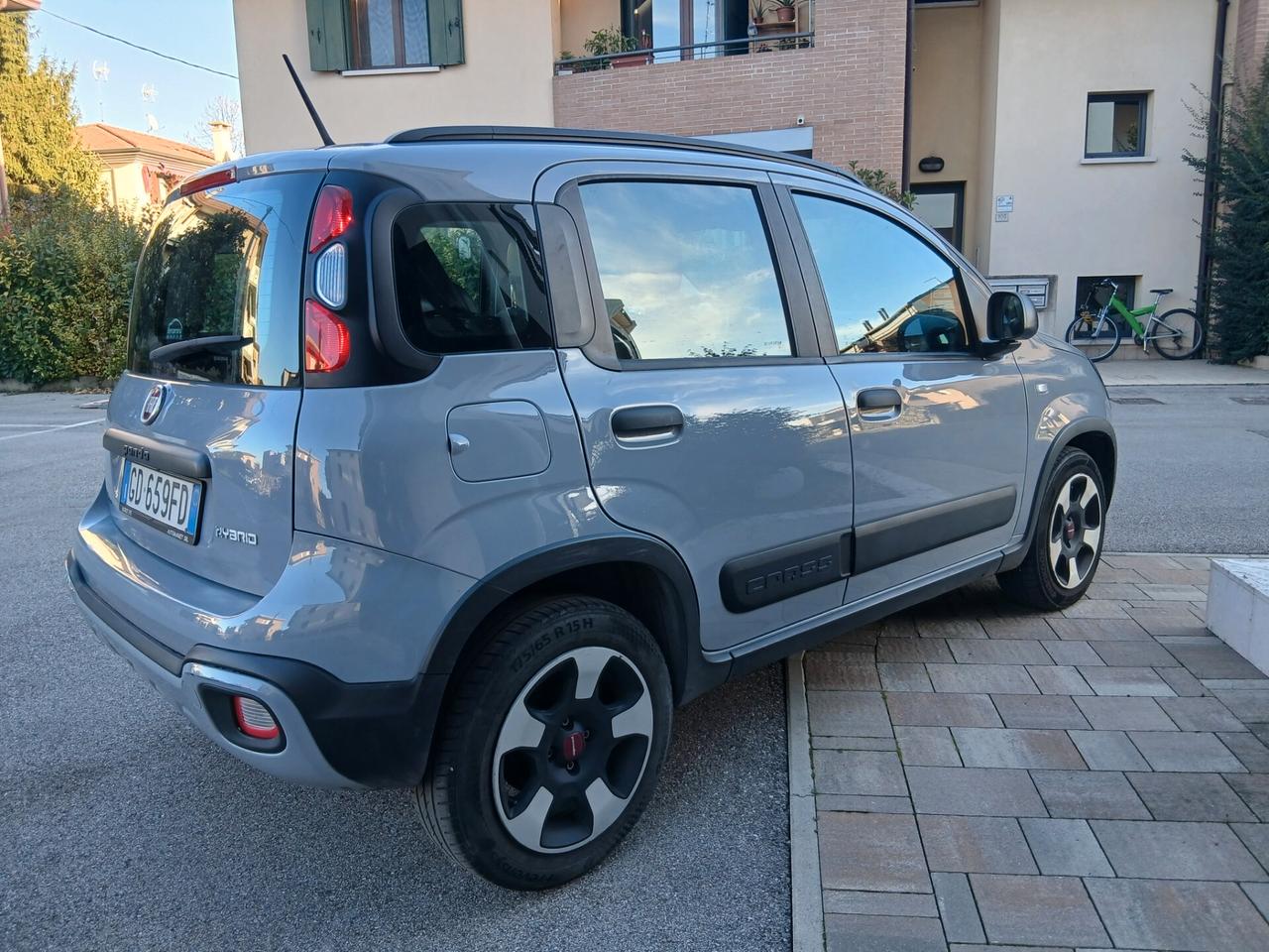 Fiat Panda 1.0 FireFly S&S Hybrid City Cross tua a € 199 mese