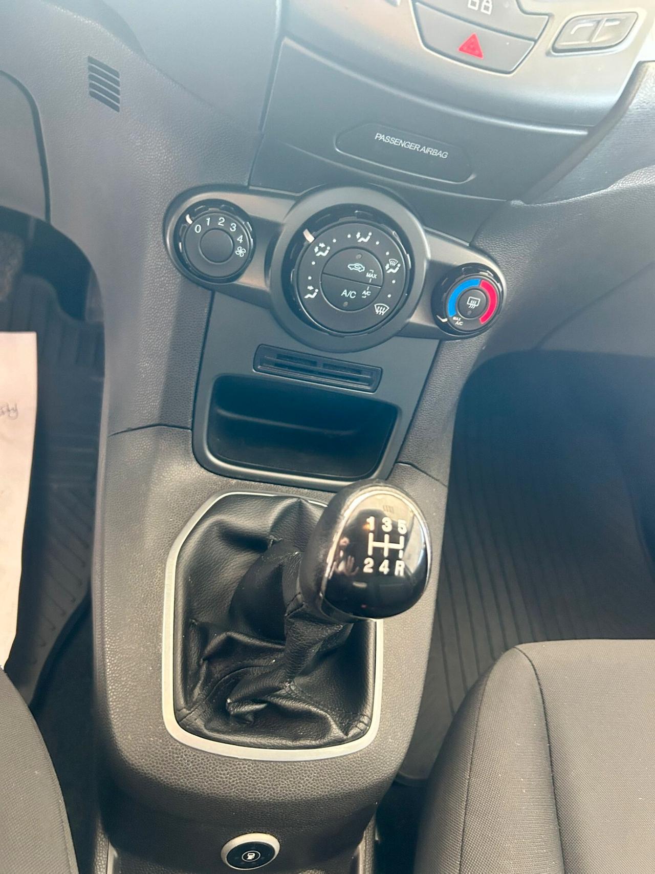 Ford Fiesta 1.4 GPL x neopatentati 2014