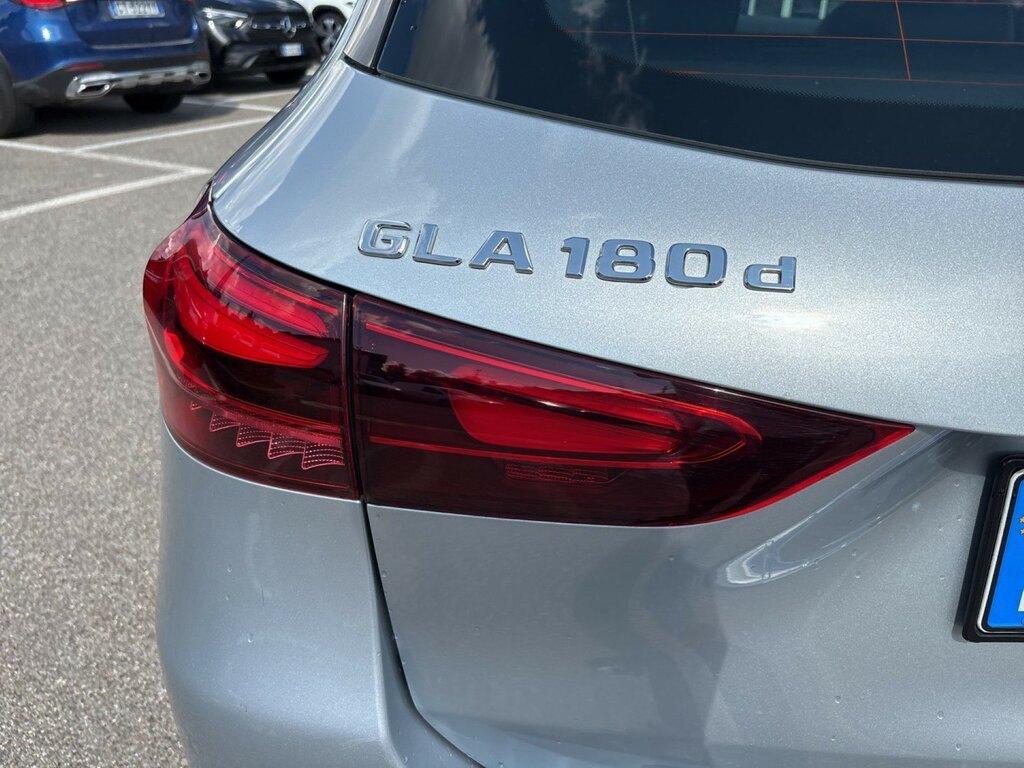 Mercedes GLA 180 180 D Advanced 8G-DCT