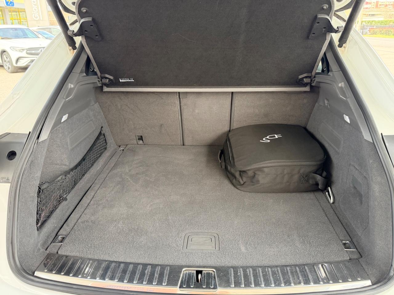 Porsche Cayenne Coupé 3.0 V6 E-Hybrid uni pro in garanzia