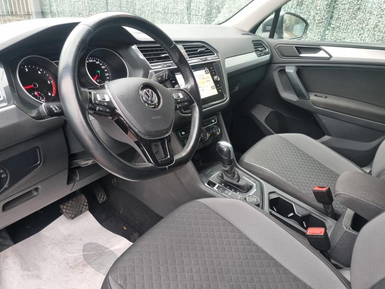 Volkswagen Tiguan 2.0 TDI SCR DSG 4MOTION Business BMT