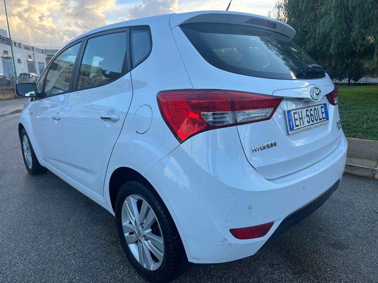 Hyundai iX20 1.4 DIESEL - SOLO 130 MILA KM