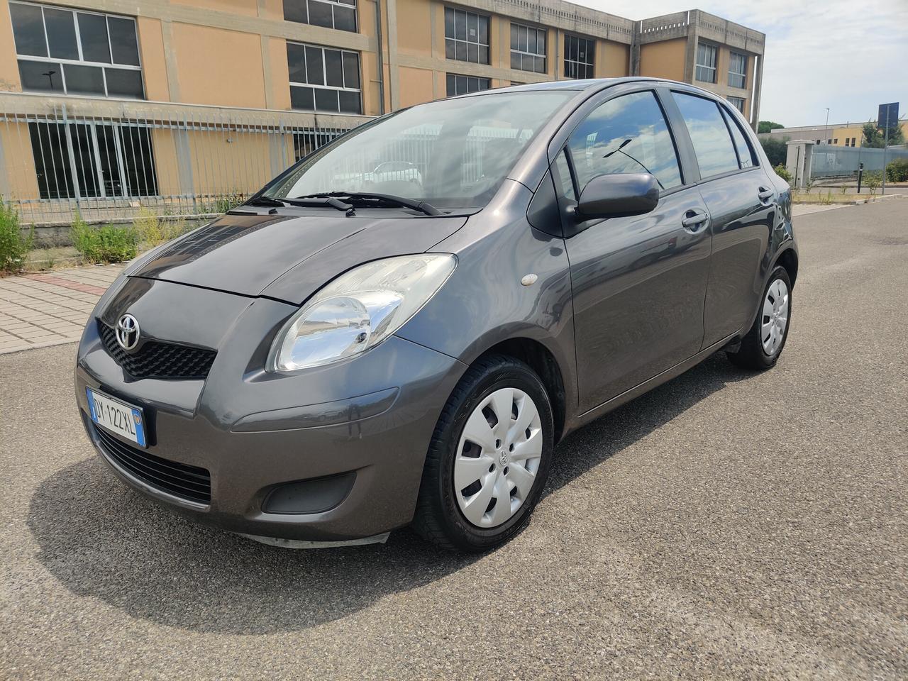 Toyota Yaris 1.3 5 porte Sol