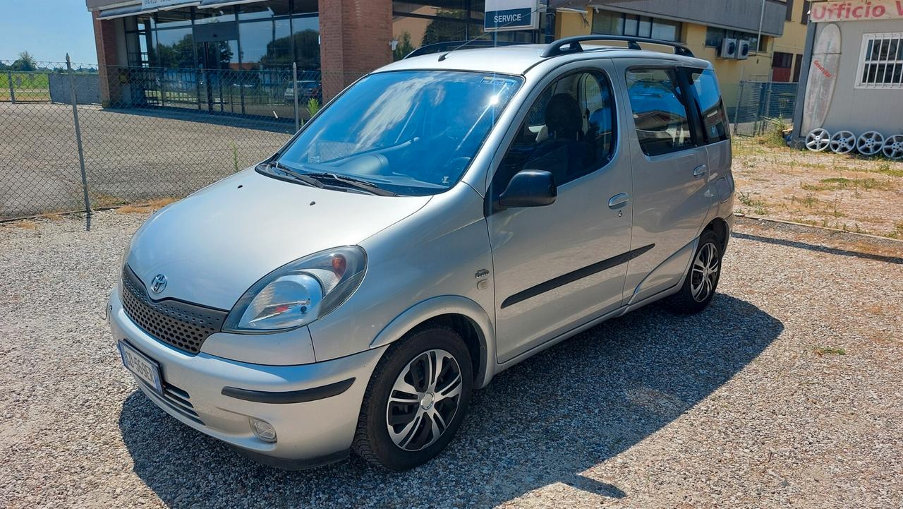 Toyota Yaris Verso 1.4 Tdi D-4D cat Sol