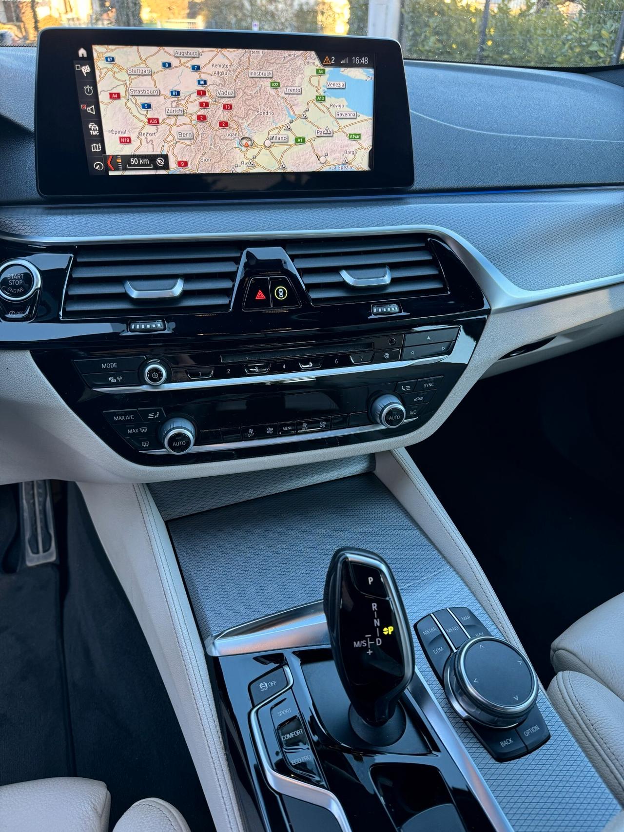 Bmw 520 520d xDrive Touring Msport