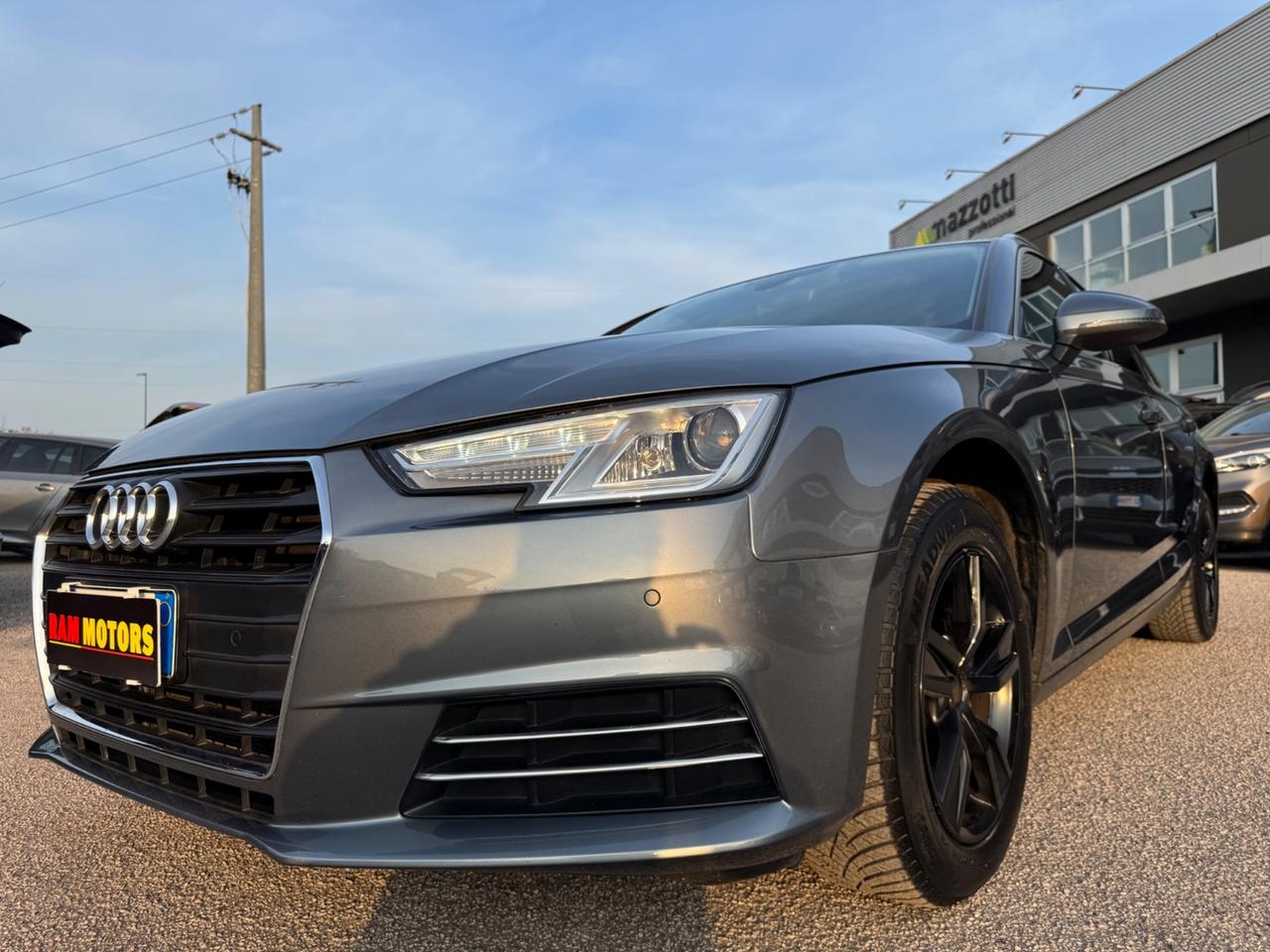 Audi A4 Avant 2.0 TDI 122 CV S tronic Sport Neopatentati