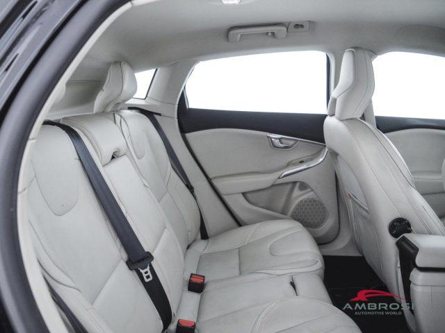 VOLVO V40 Cross Country D2 Geartronic Volvo Ocean Racee