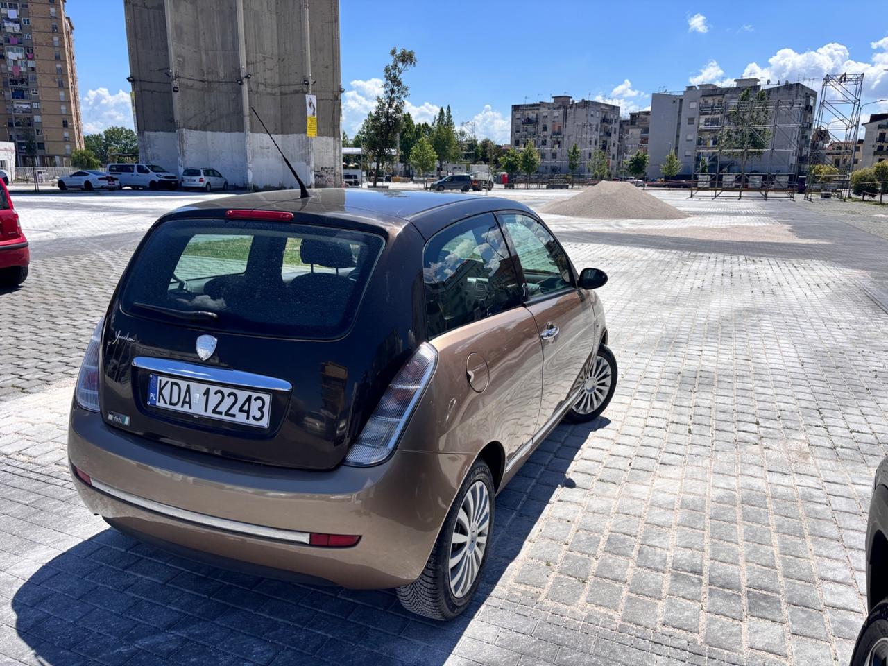 Lancia Ypsilon 1.4 Oro Giallo