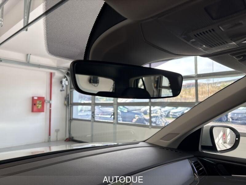 Volkswagen T-Cross 1.0 TSI LIFE 115 CV