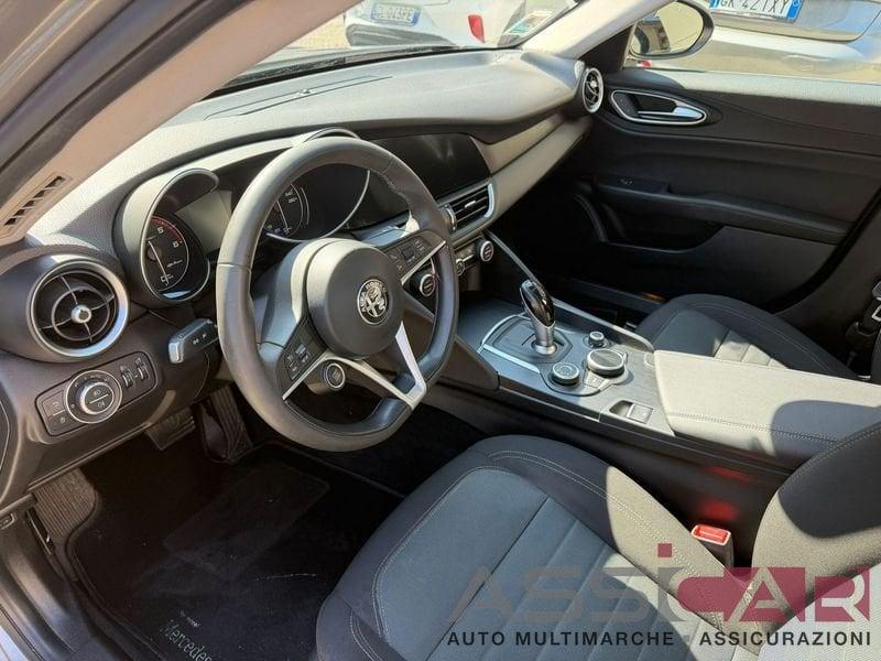 Alfa Romeo Giulia 2.2 Turbo AT8 150CV Business