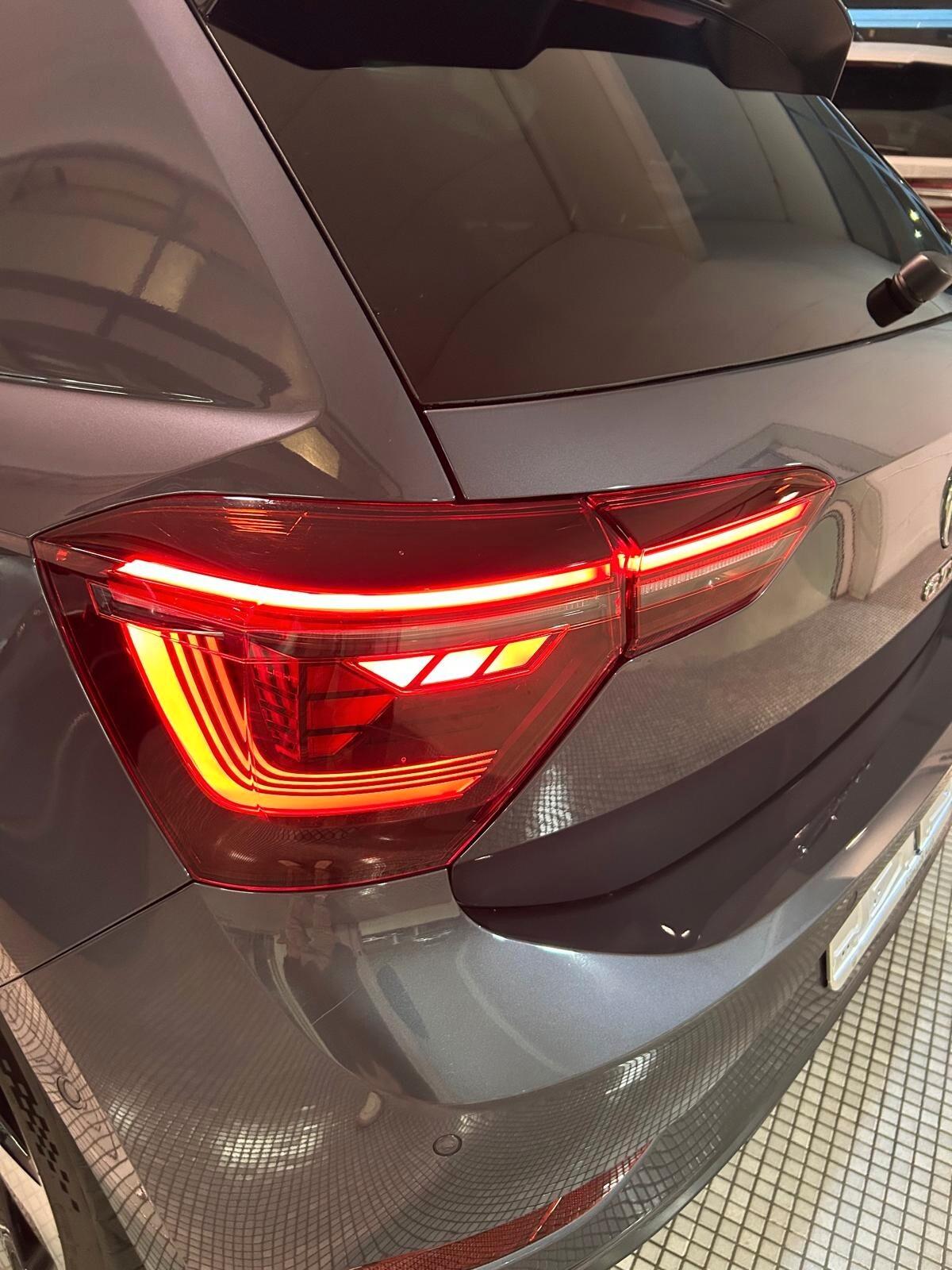 Volkswagen Polo 2.0 TSI DSG GTI