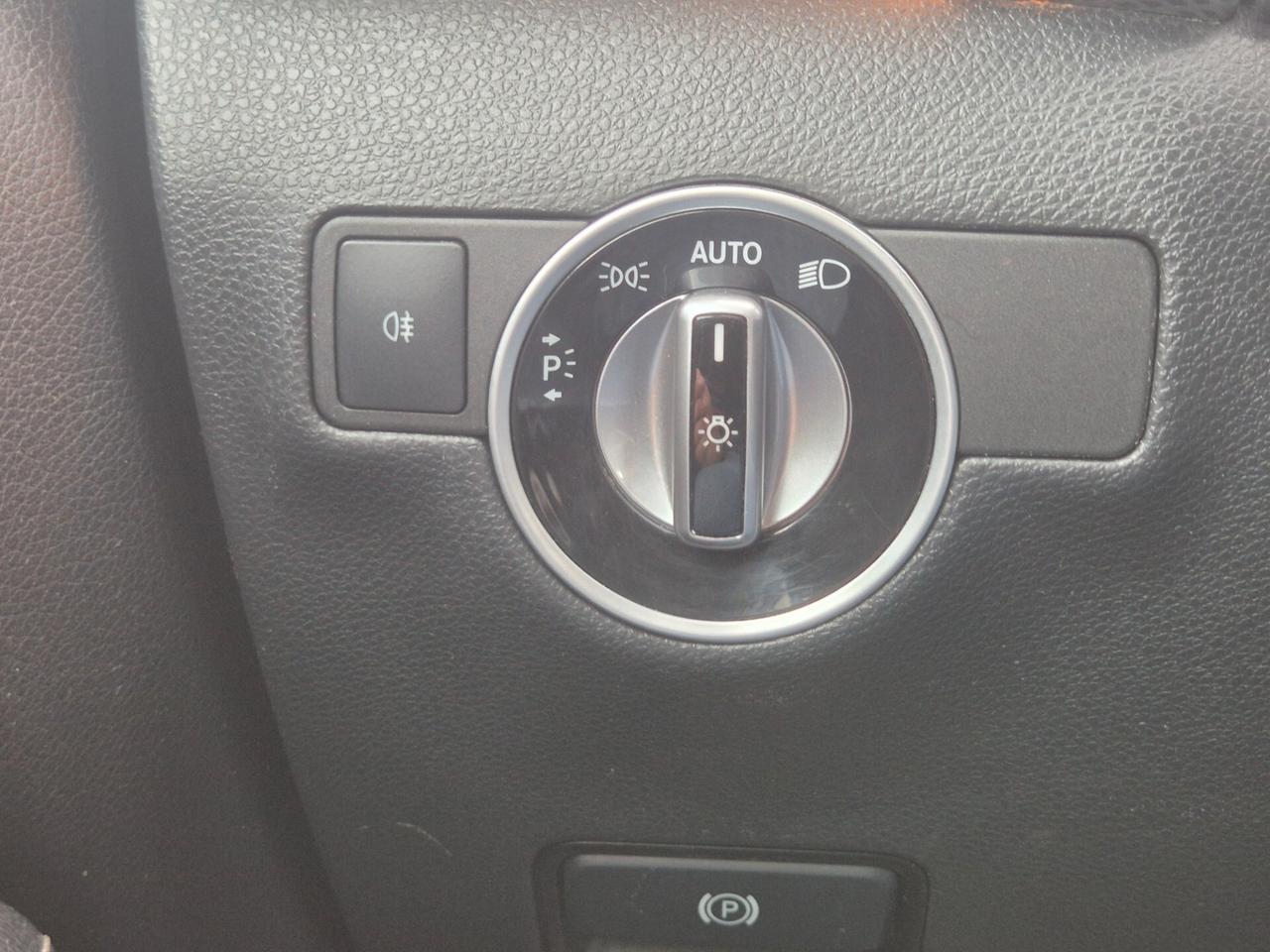 Mercedes-benz B 180 d Automatic Sport