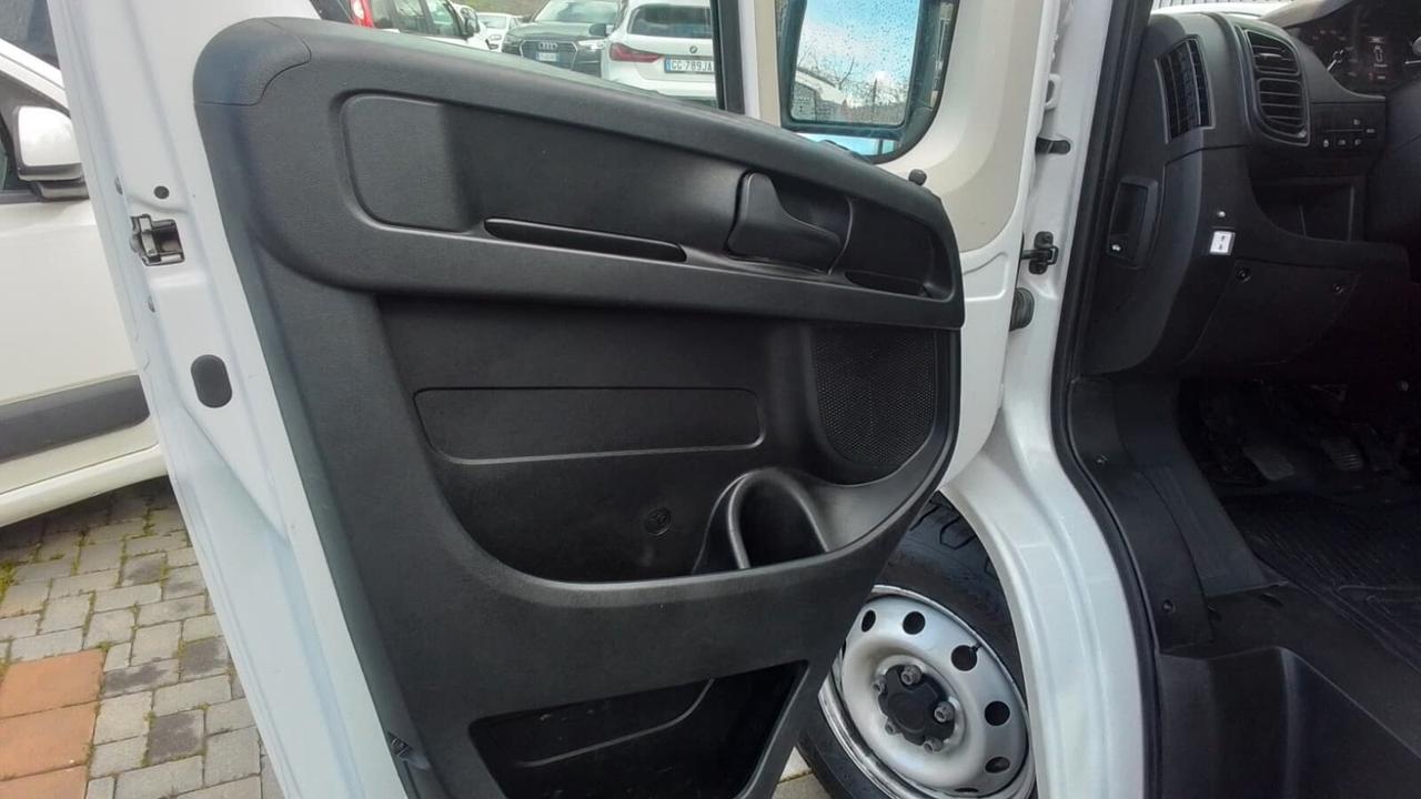 FIAT DUCATO MAXI RIBALTABILE TRILATERALE CON CASSONE RINFORZATO