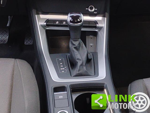 AUDI Q3 35 TDI S tronic Business