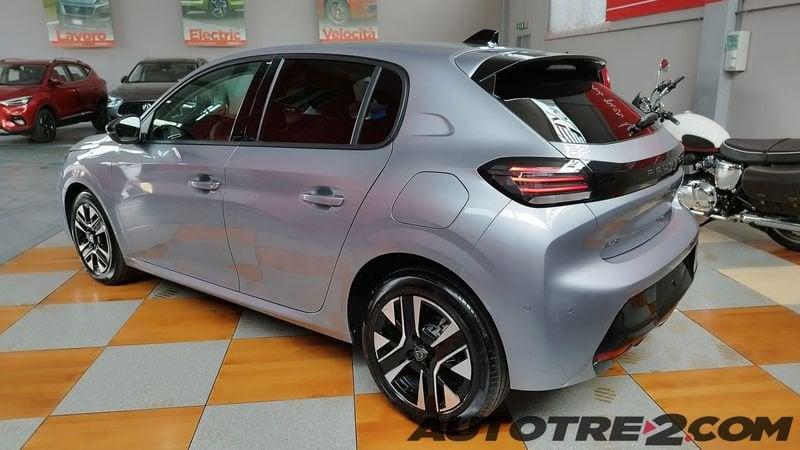 Peugeot 208 208 1.2 turbo Style 100cv da € 14350 !! detax