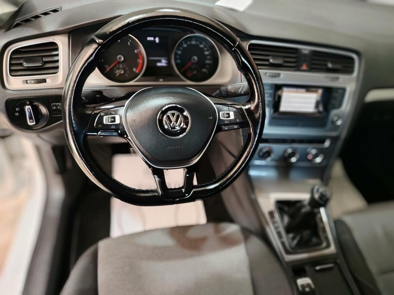 Volkswagen Golf 1.4 benzina metano