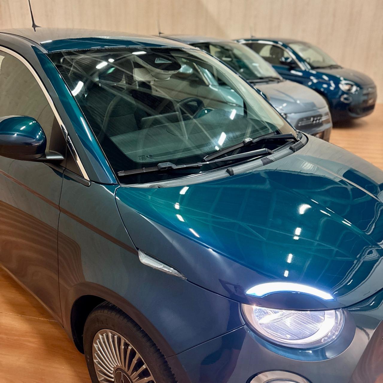 Fiat 500 500e Berlina 42 kWh Icon Batteria Nuova