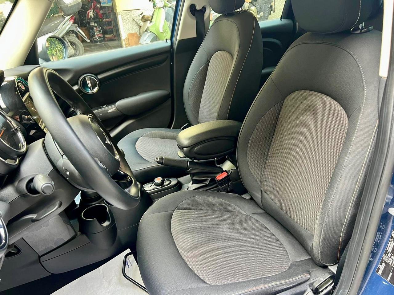 Mini Cooper 5 porte 1.5 Boost