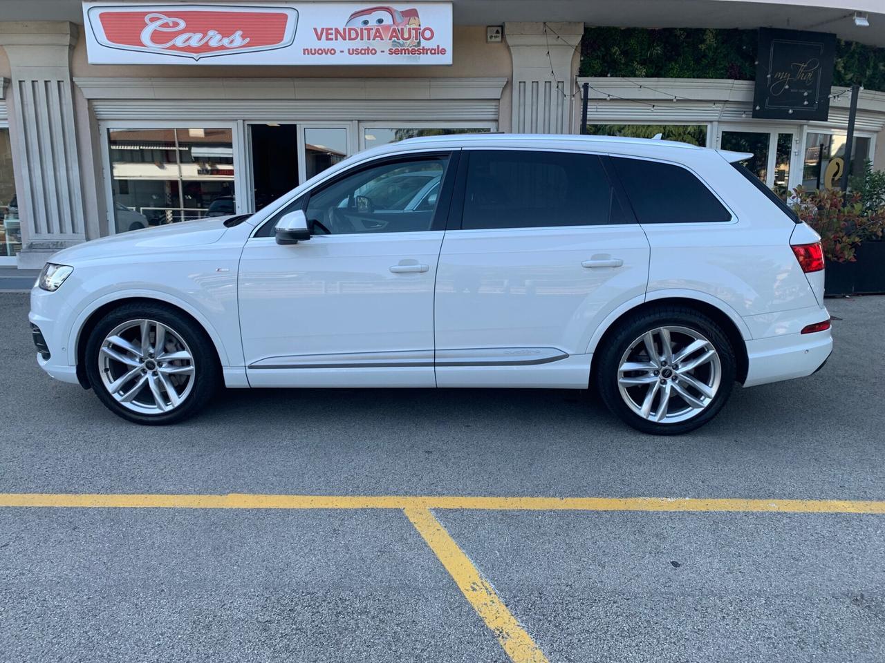 Audi Q7 3.0 TDI 218 CV QUATTRO S-TRONIC S-LINE 7 POSTI