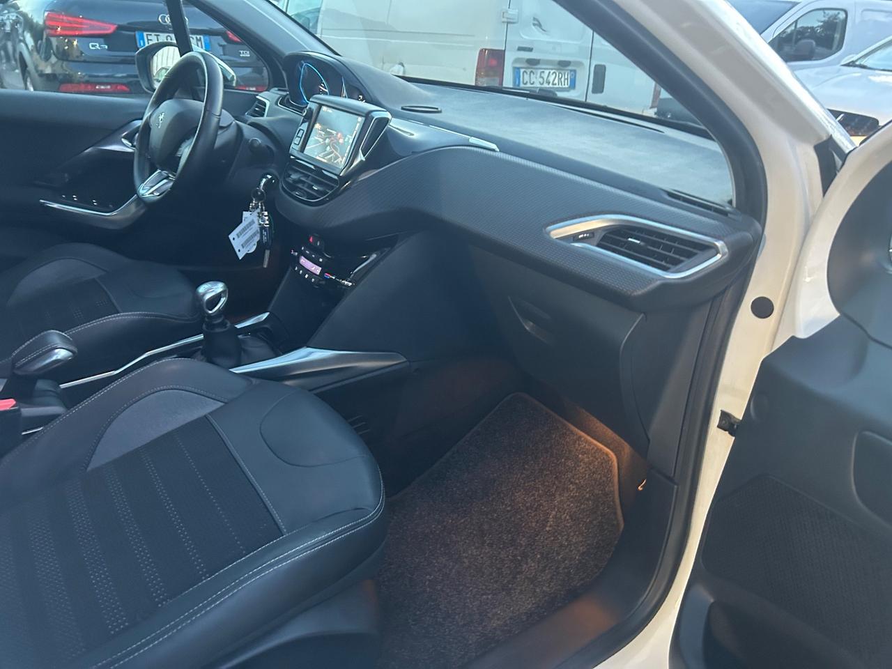 Peugeot 2008 1.6 e-HDi 115 CV Stop&Start 120000km