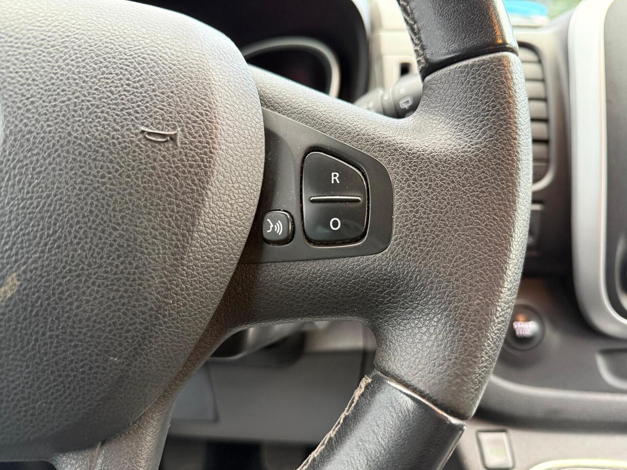 Renault Trafic T27 1.6 dCi 125CV 9 POSTI