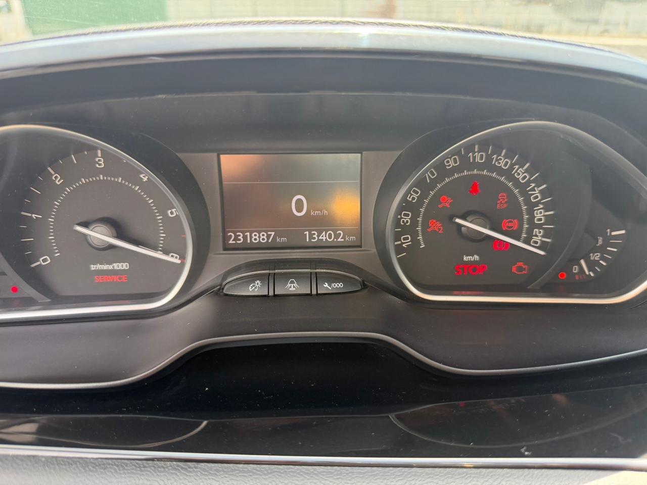 Peugeot 208 1.4 HDi 68 CV 3 porte Access