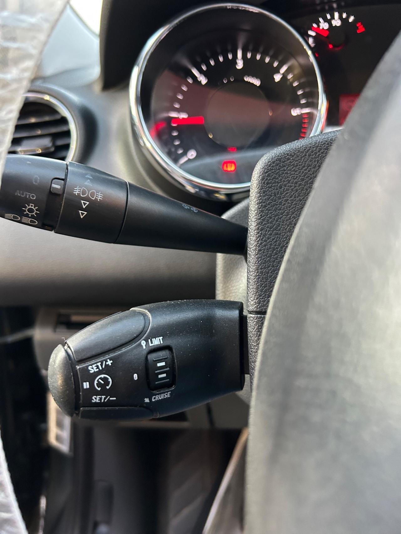 Peugeot 5008 1.6 HDi 110CV Premium