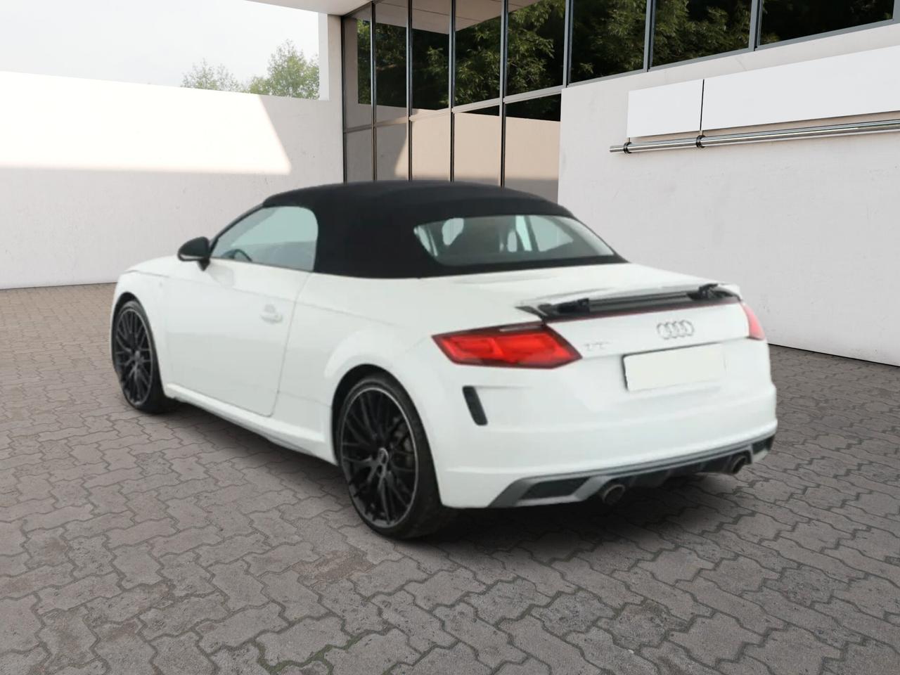 Audi TT 2.0 TFSI Cabrio S Line
