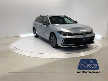 Volkswagen Passat Passat 1.5 eTSI 150CV ACT DSG R-Line Plus