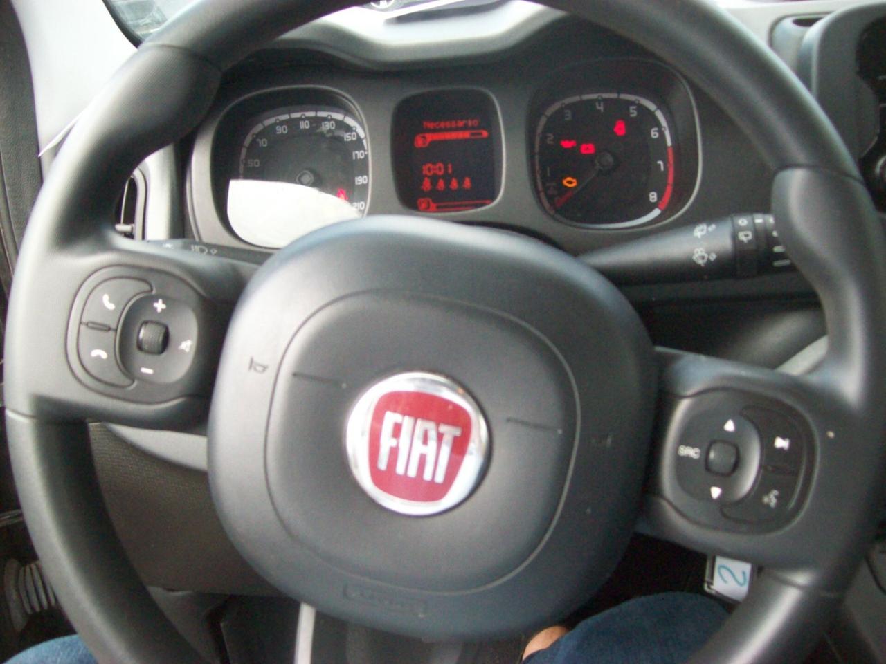 Fiat Panda 1.0 FireFly S&S Hybrid Garmin