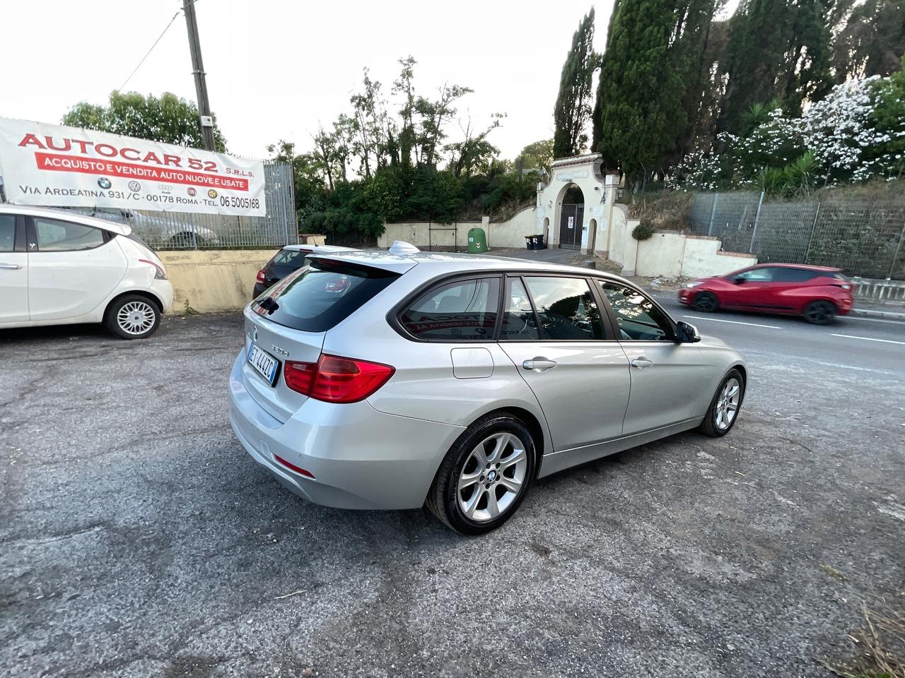 Bmw 320 320d Touring cambio automatico - navigatore