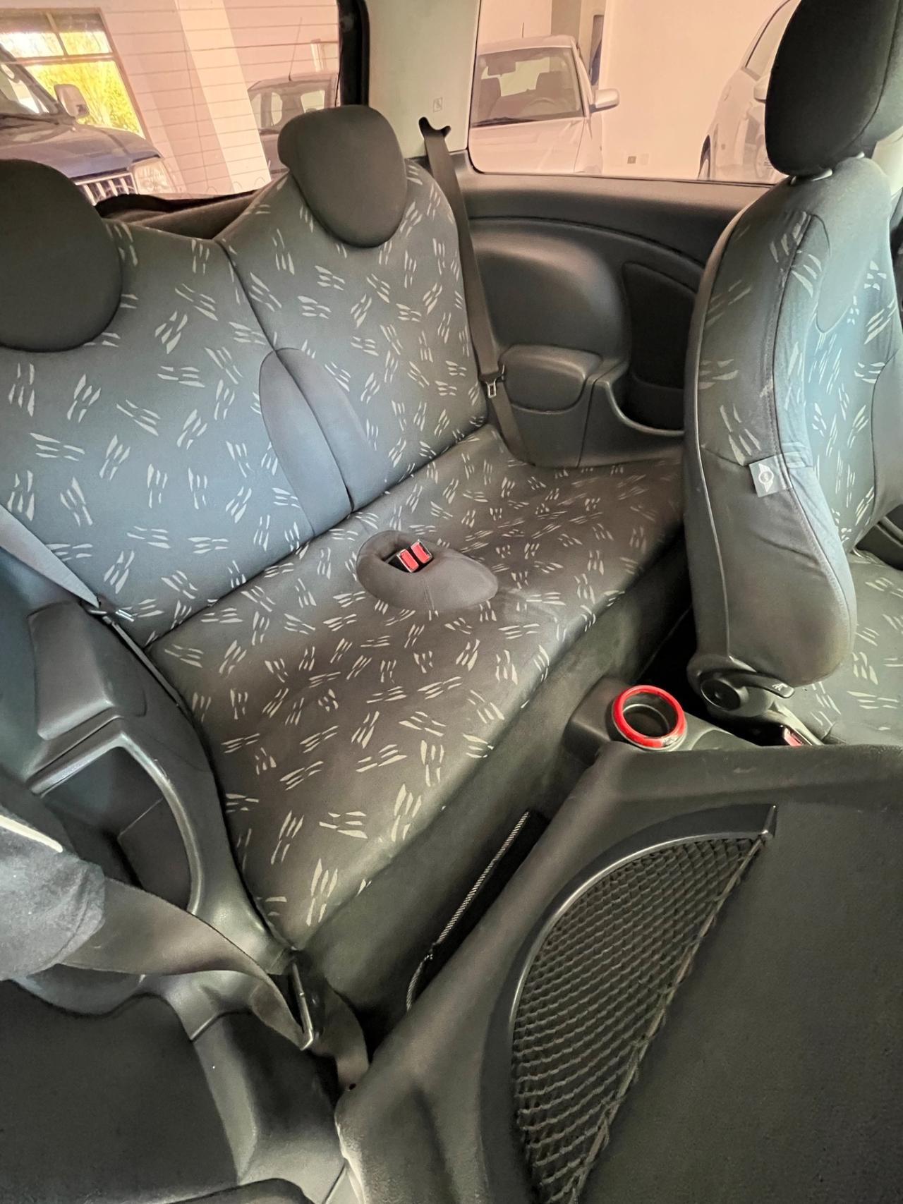 Mini 1.4 tdi One D de luxe