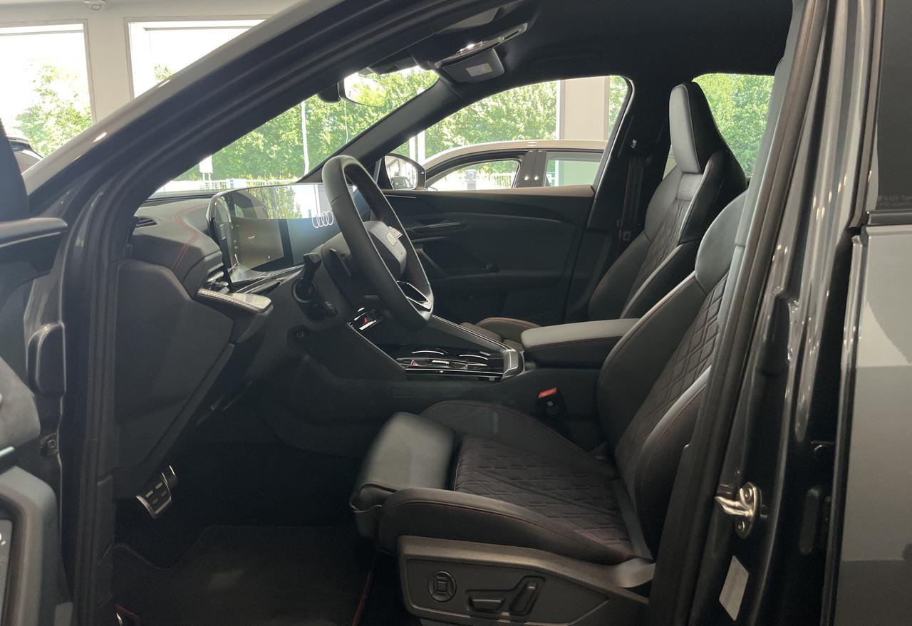 AUDI Audi SQ5 Sportback sport attitude TFSI 270 kW S tronic
