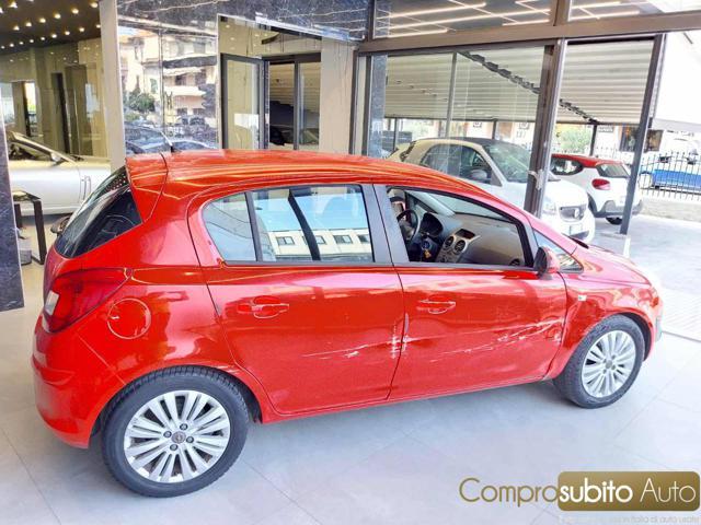 OPEL Corsa 1.2 5 porte Cosmo