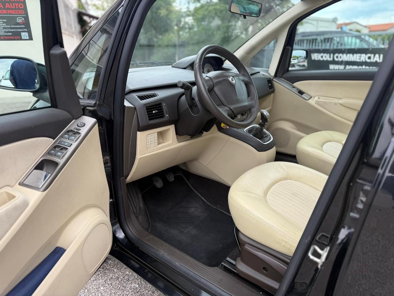 Lancia MUSA 1.4 16V Platino Plus