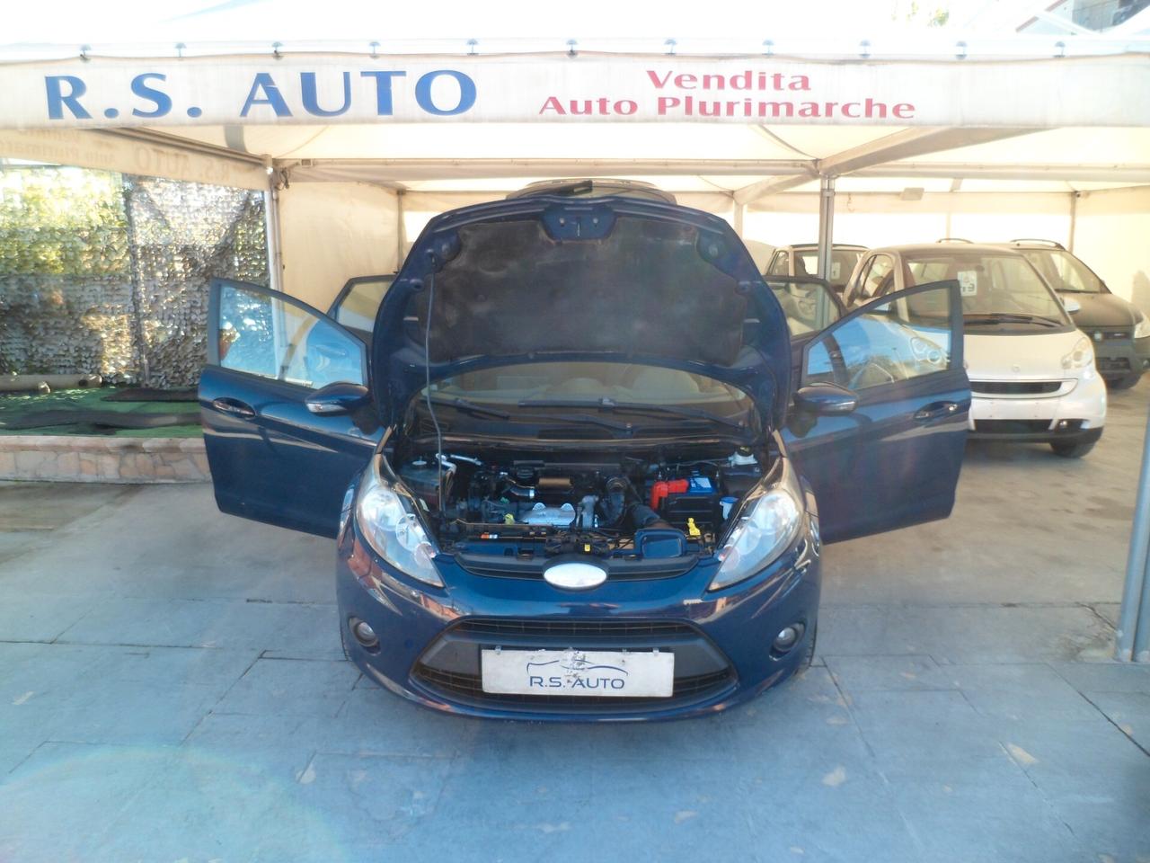 FORD Fiesta 1.4 tdci 68cv neopatentati 5p 10