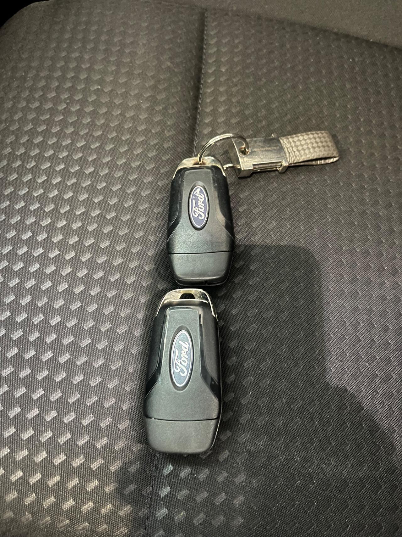 Ford Focus + Bmw X1. Prezzo 10.000€