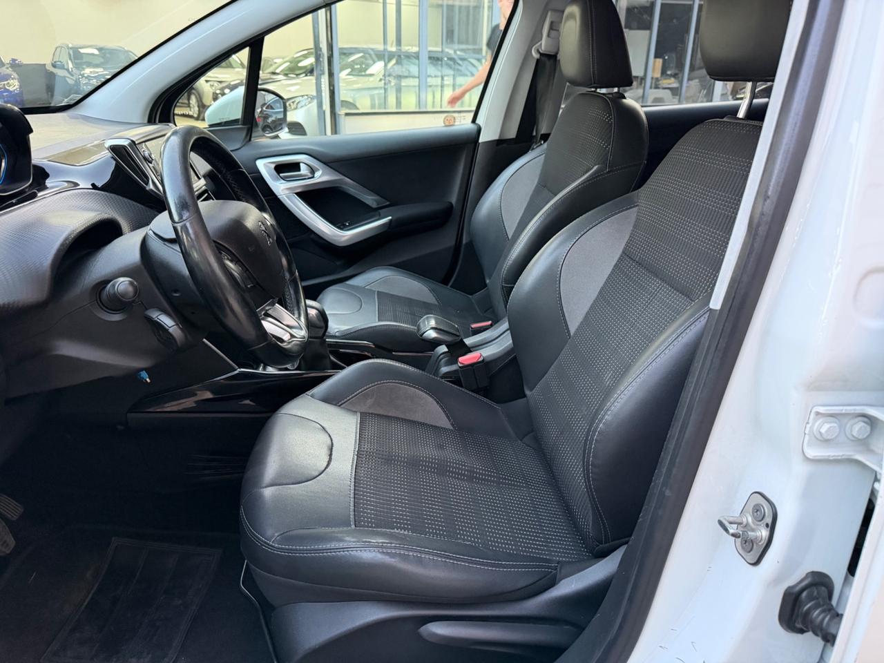 Peugeot 2008 BlueHDi 100 S&S Allure 2020