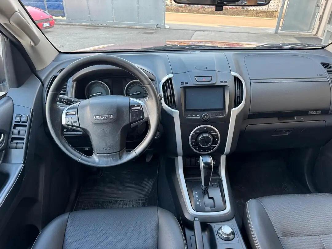 Isuzu D-Max III 2017 1.9 td crew Quasar 4x4 auto