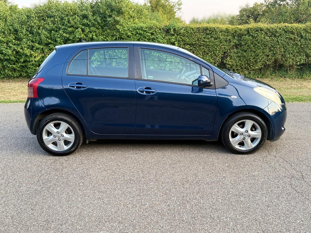 Toyota Yaris 1.3 5 porte