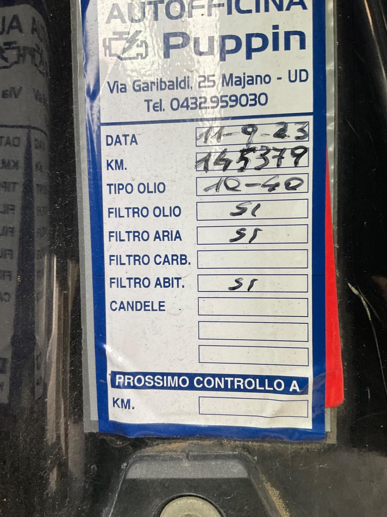 Lancia Ypsilon 1.2 16V Platino