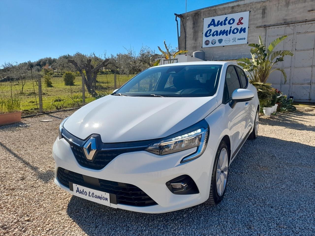 Renault Clio TCe 90 CV SOLO 92000KM NEOPATENTATI