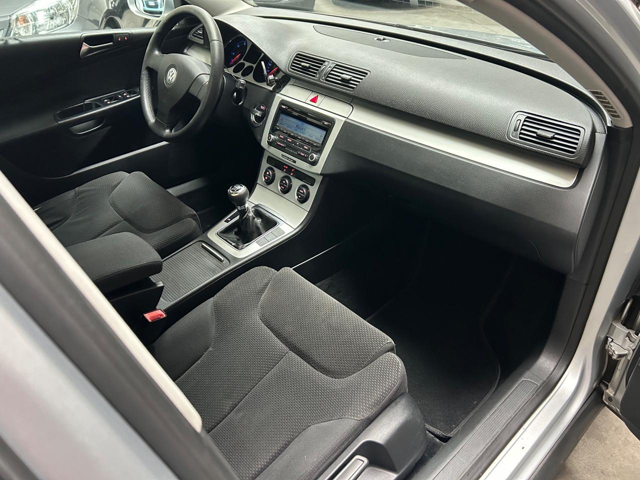 Volkswagen Passat 2.0 TDI 140cv DPF Highline