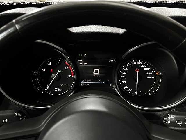 Alfa Romeo Stelvio 2.0 Turbo 200 CV AT8 Q4 Executive