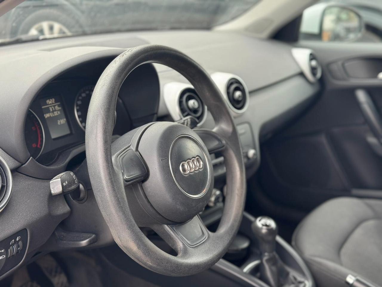 Audi A1 1.6 TDI Ambition 90 CV