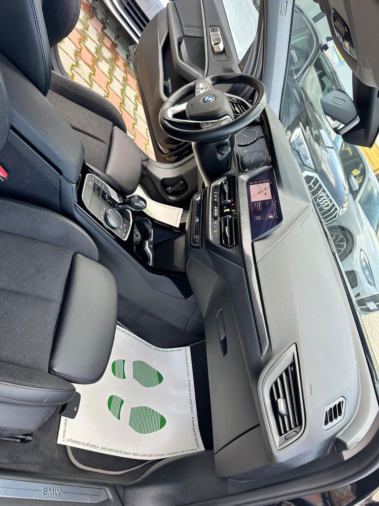 Bmw 116 116d 5p. Advantage