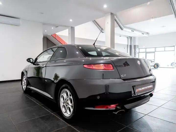 Alfa Romeo GT 1.8 16V TS Distinctive