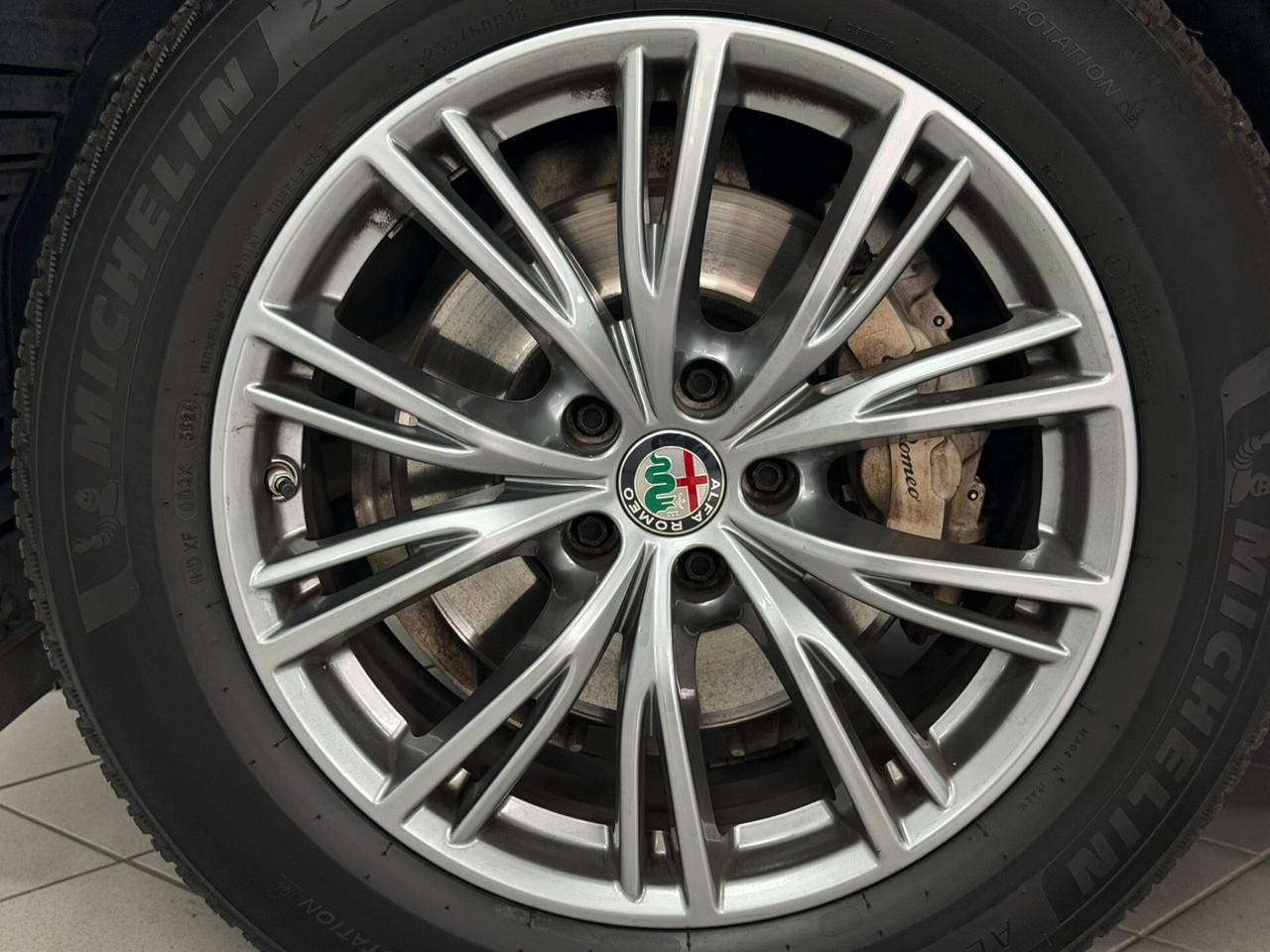 Alfa Romeo Stelvio 2.2 TD 160 CV BUSINESS PELLE TOTALE NAVI SENSORI