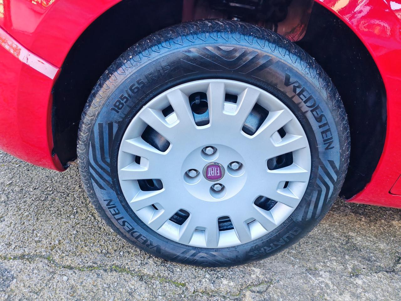 Fiat Qubo 1.3 diesel 07/2012 Cv75