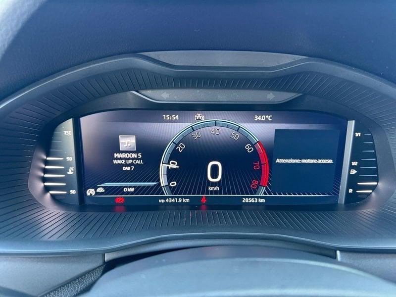 Škoda Kamiq 1.0 TSI BLACK DOTS